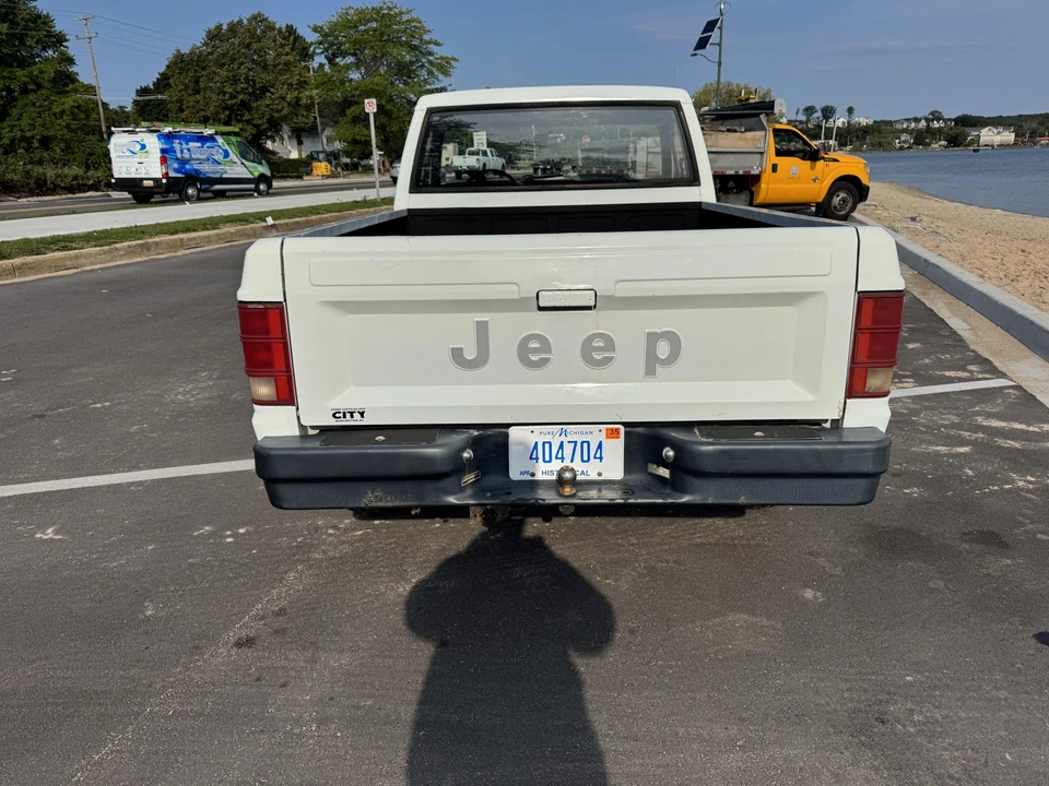 1988 Jeep Comanche - Image 8 of 31