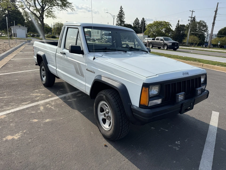 1988 Jeep Comanche - Image 11 of 31
