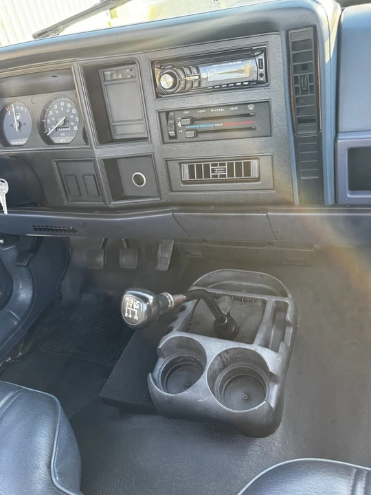 1988 Jeep Comanche - Image 16 of 20
