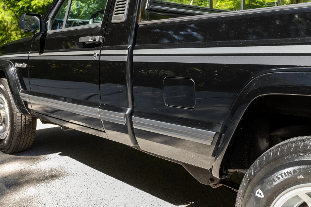 1988 Jeep Comanche - Image 9 of 31