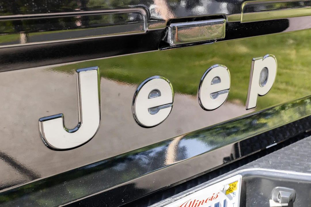 1988 Jeep Comanche - Image 21 of 31
