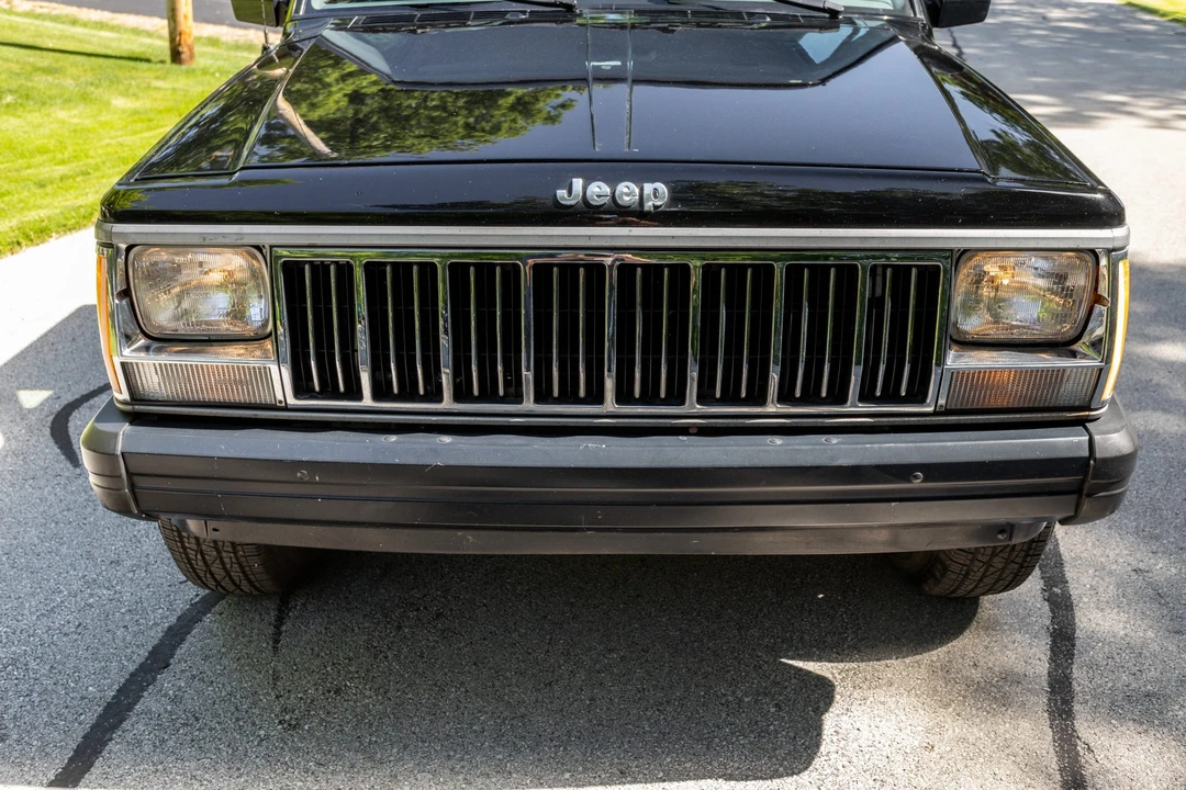 1988 Jeep Comanche - Image 13 of 31