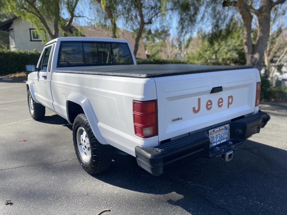 1988 Jeep Comanche - Image 9 of 31