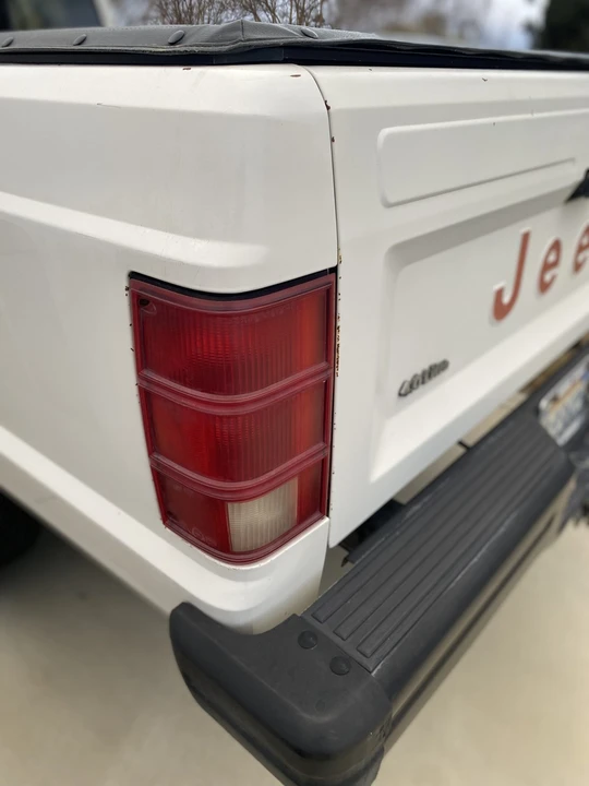 1988 Jeep Comanche - Image 16 of 31