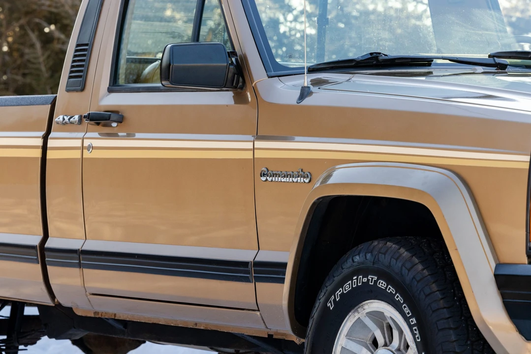 1988 Jeep Comanche - Image 18 of 31