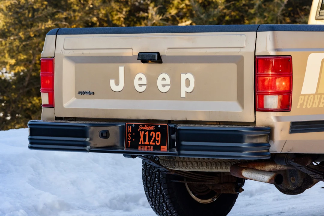 1988 Jeep Comanche - Image 29 of 31