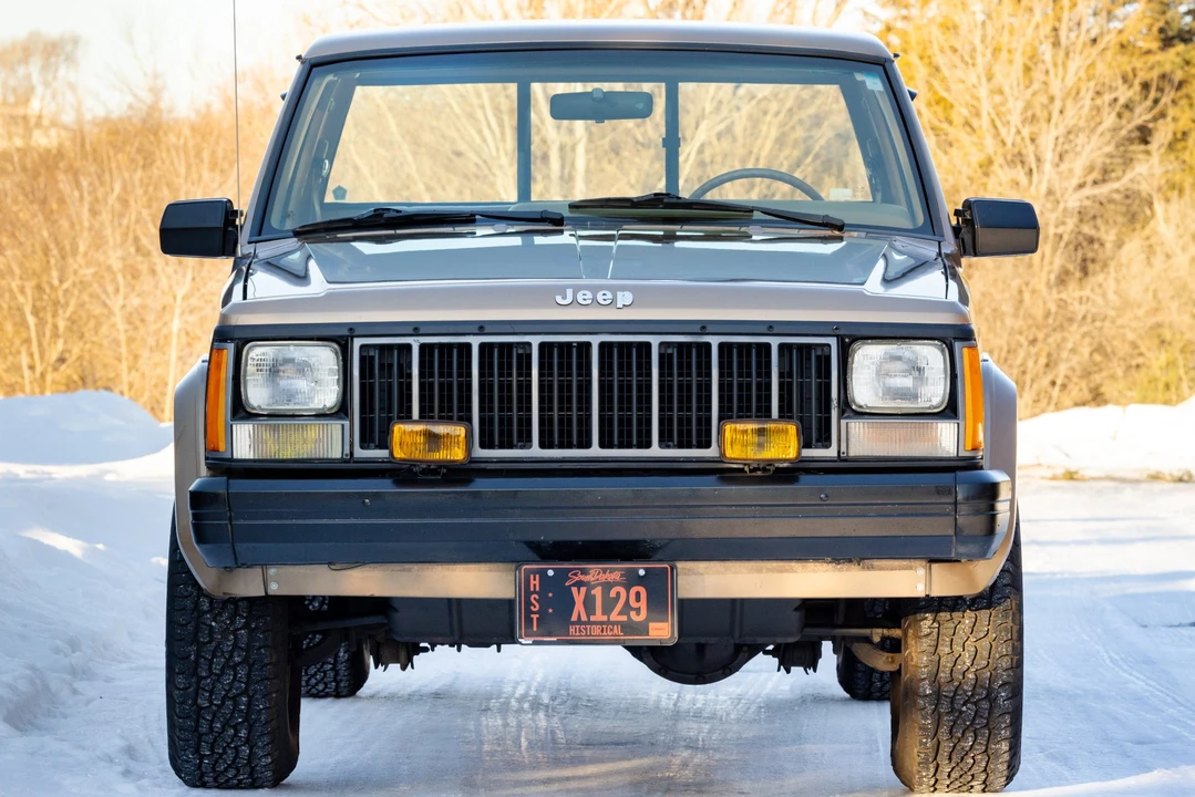 1988 Jeep Comanche - Image 8 of 31