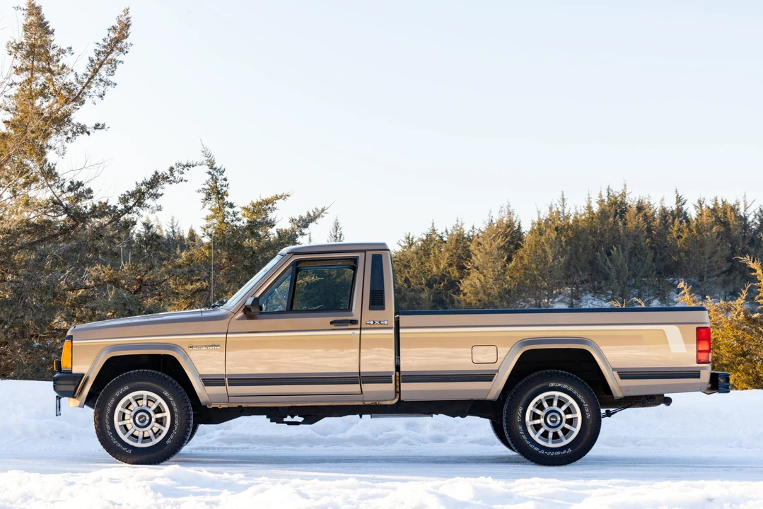 1988 Jeep Comanche - Image 2 of 31
