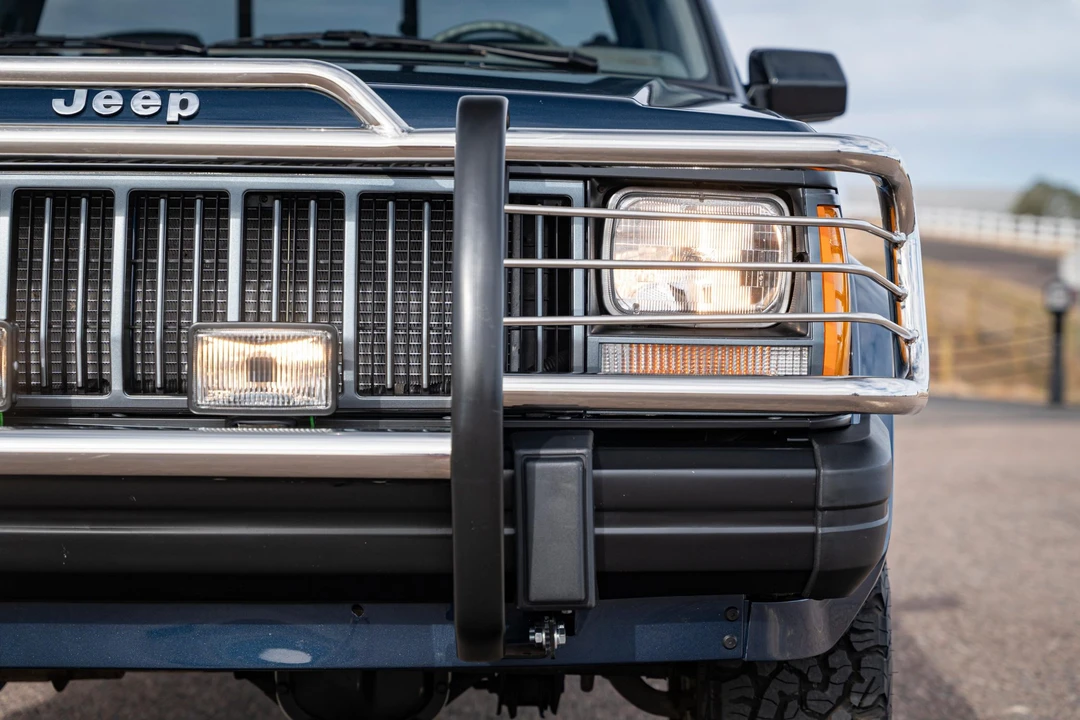 1988 Jeep Comanche - Image 12 of 31