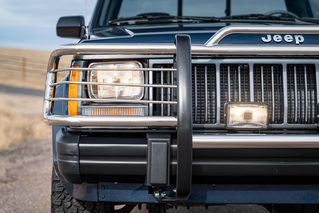 1988 Jeep Comanche - Image 11 of 31
