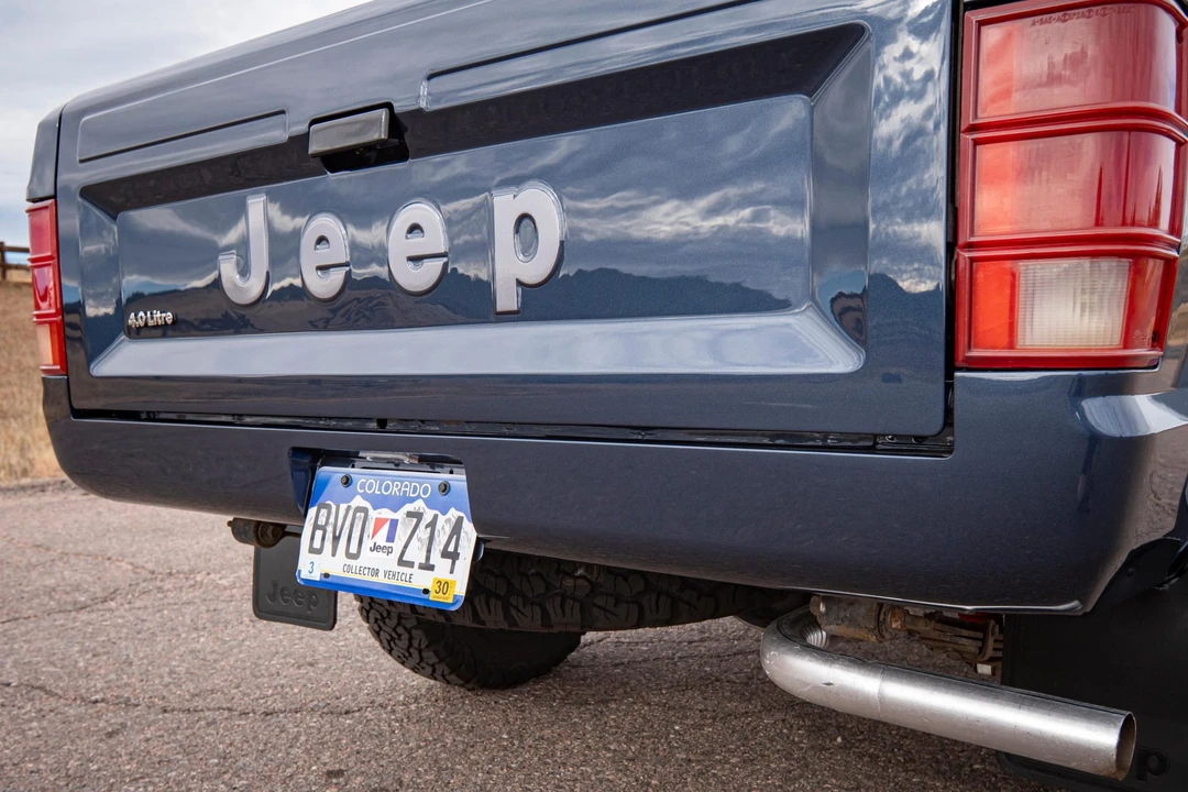 1988 Jeep Comanche - Image 24 of 31