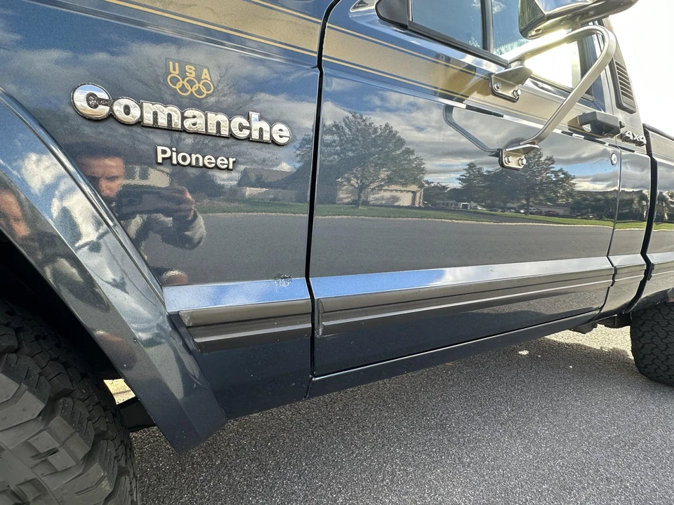 1988 Jeep Comanche - Image 25 of 31