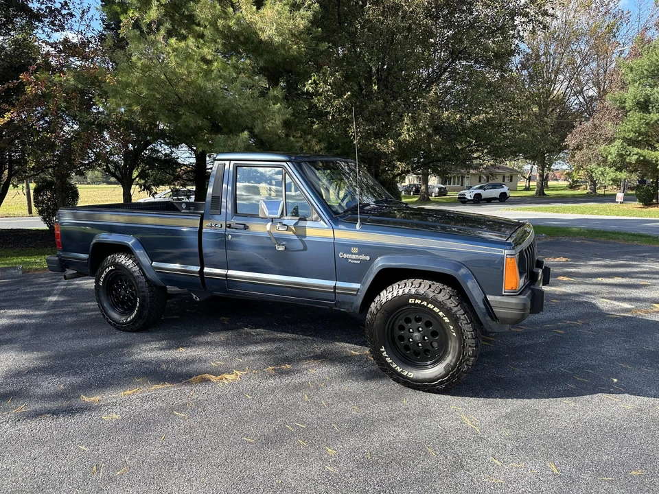 1988 Jeep Comanche - Image 18 of 31