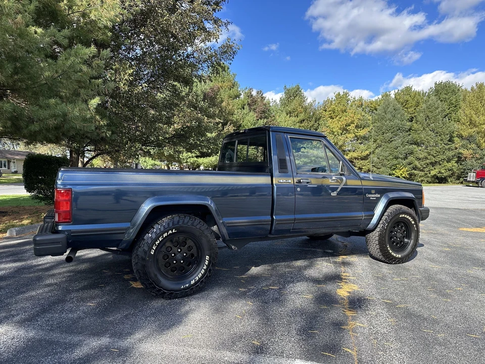 1988 Jeep Comanche - Image 16 of 31
