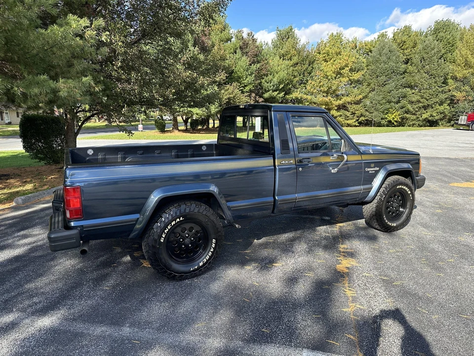 1988 Jeep Comanche - Image 15 of 31
