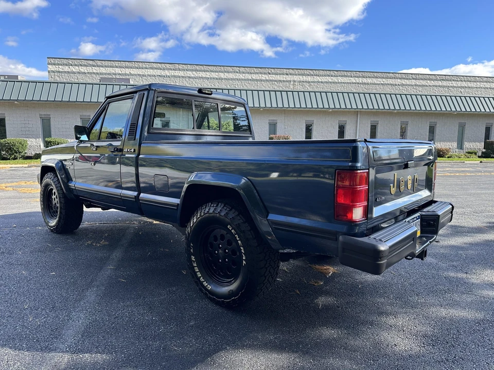 1988 Jeep Comanche - Image 9 of 31
