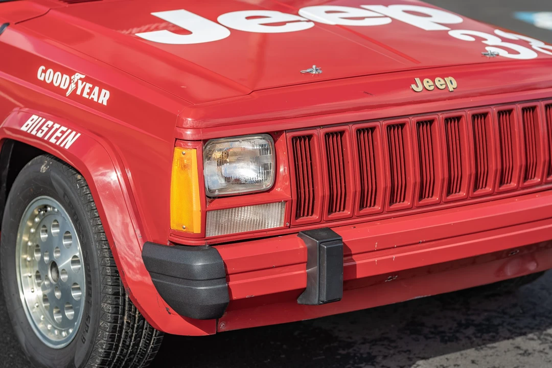 1988 Jeep Comanche - Image 25 of 31