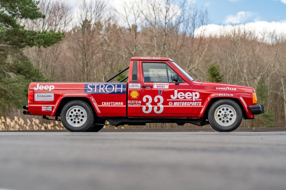 1988 Jeep Comanche - Image 15 of 31