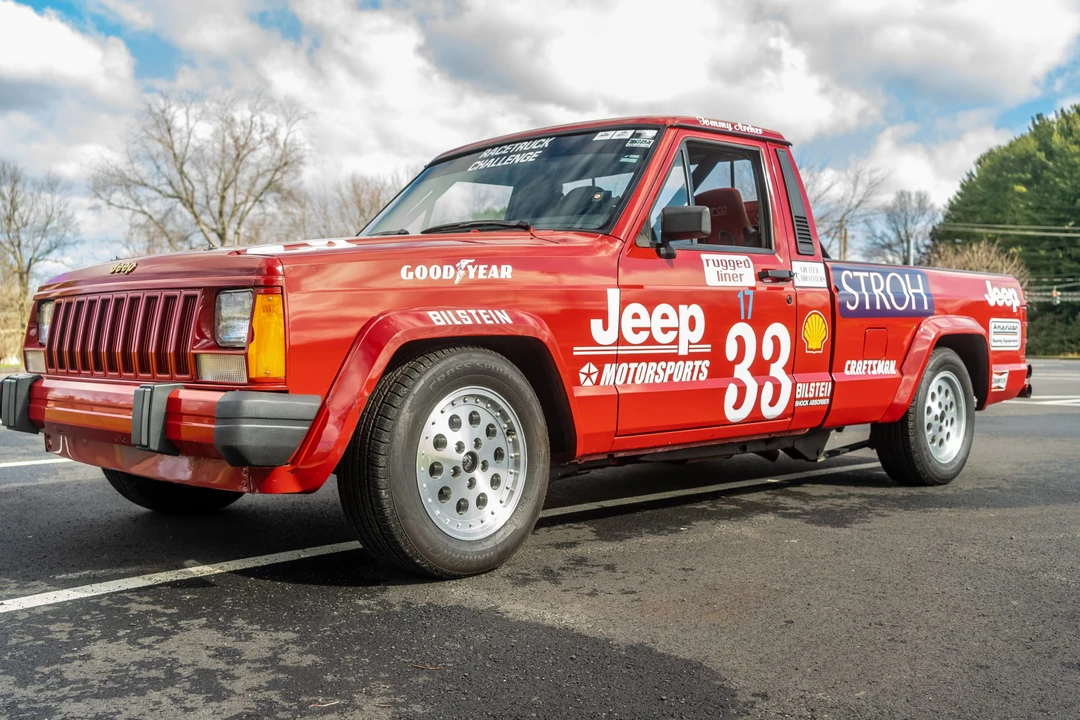 1988 Jeep Comanche - Image 28 of 31