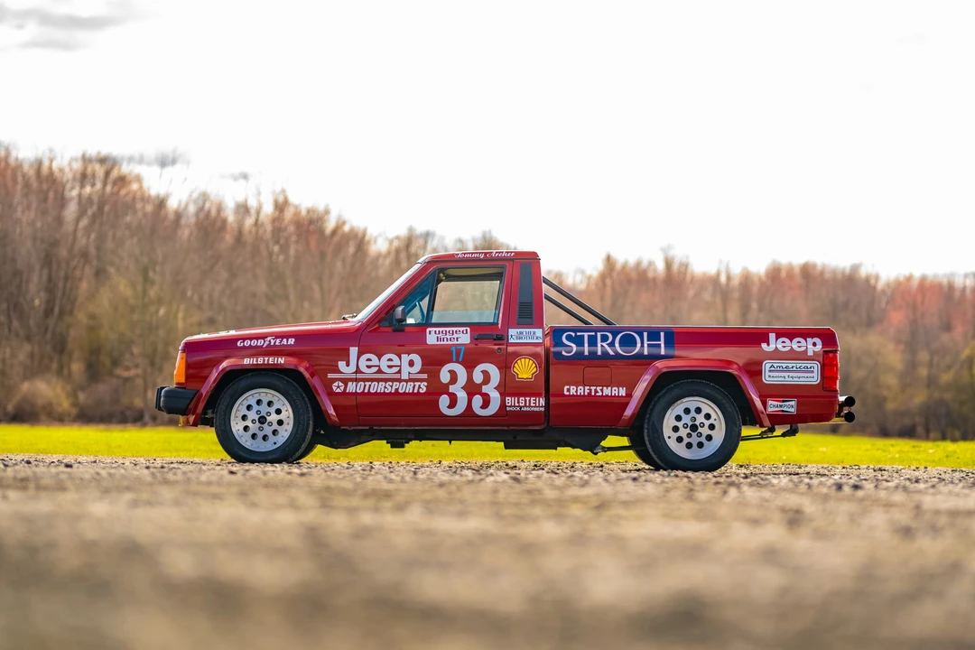 1988 Jeep Comanche - Image 6 of 31