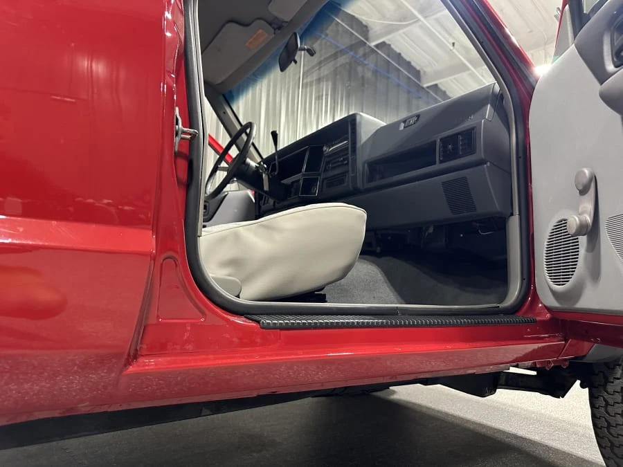 1988 Jeep Comanche - Image 27 of 31