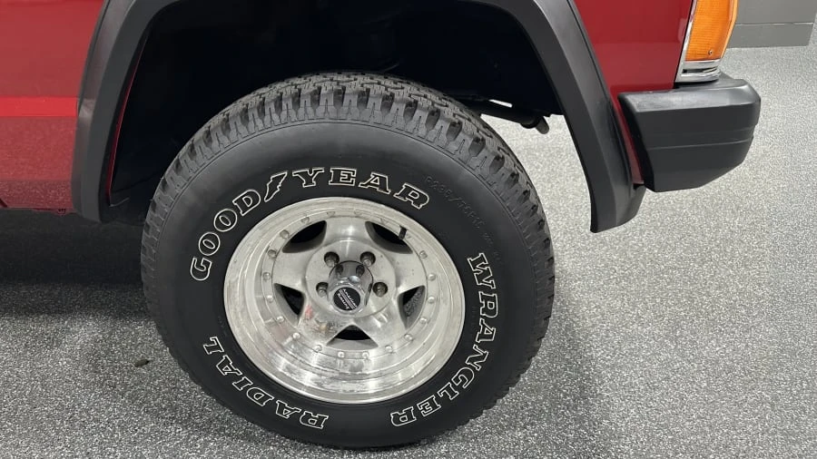 1988 Jeep Comanche - Image 20 of 31