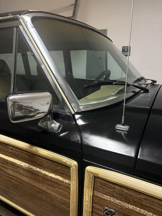 1988 Jeep SJ Grand Wagoneer - Image 29 of 31