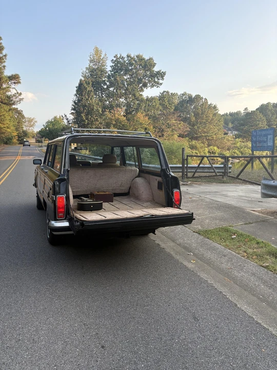 1988 Jeep SJ Grand Wagoneer - Image 20 of 31