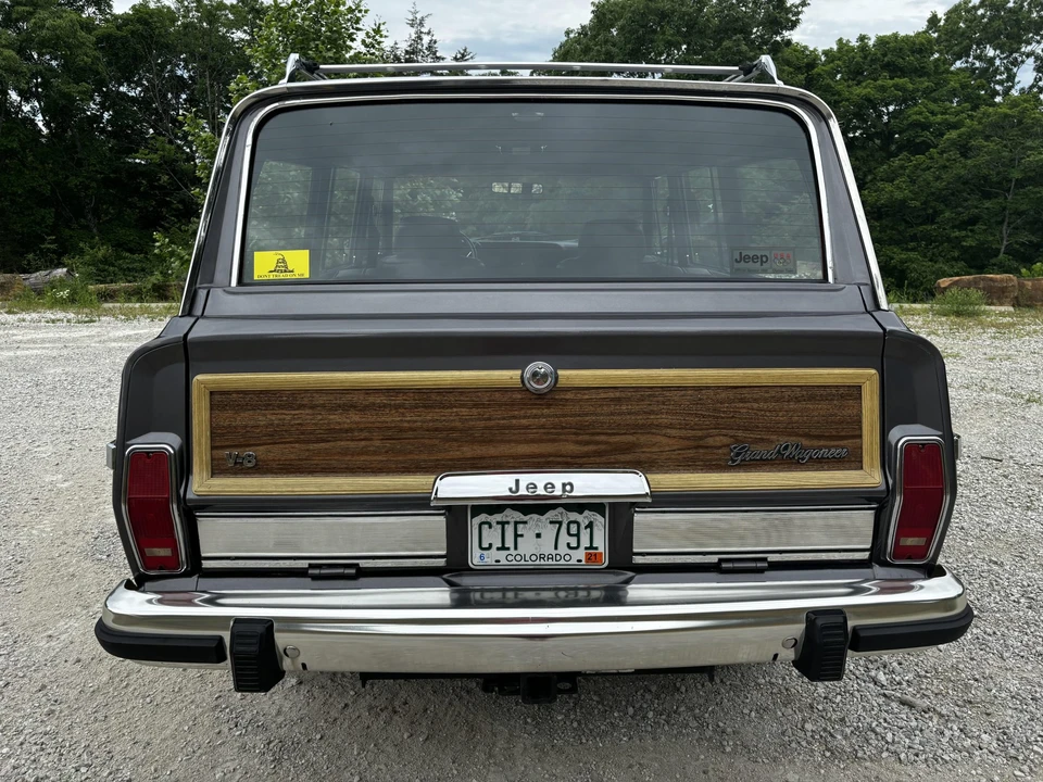 1988 Jeep SJ Grand Wagoneer - Image 18 of 31
