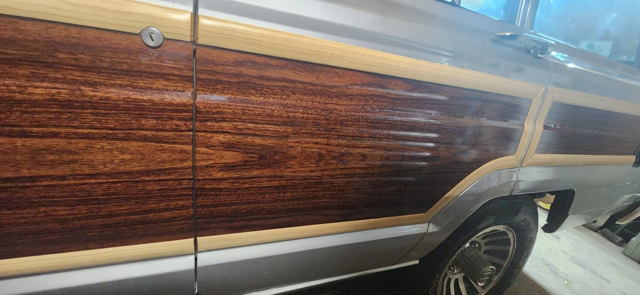 1988 Jeep SJ Grand Wagoneer - Image 14 of 31