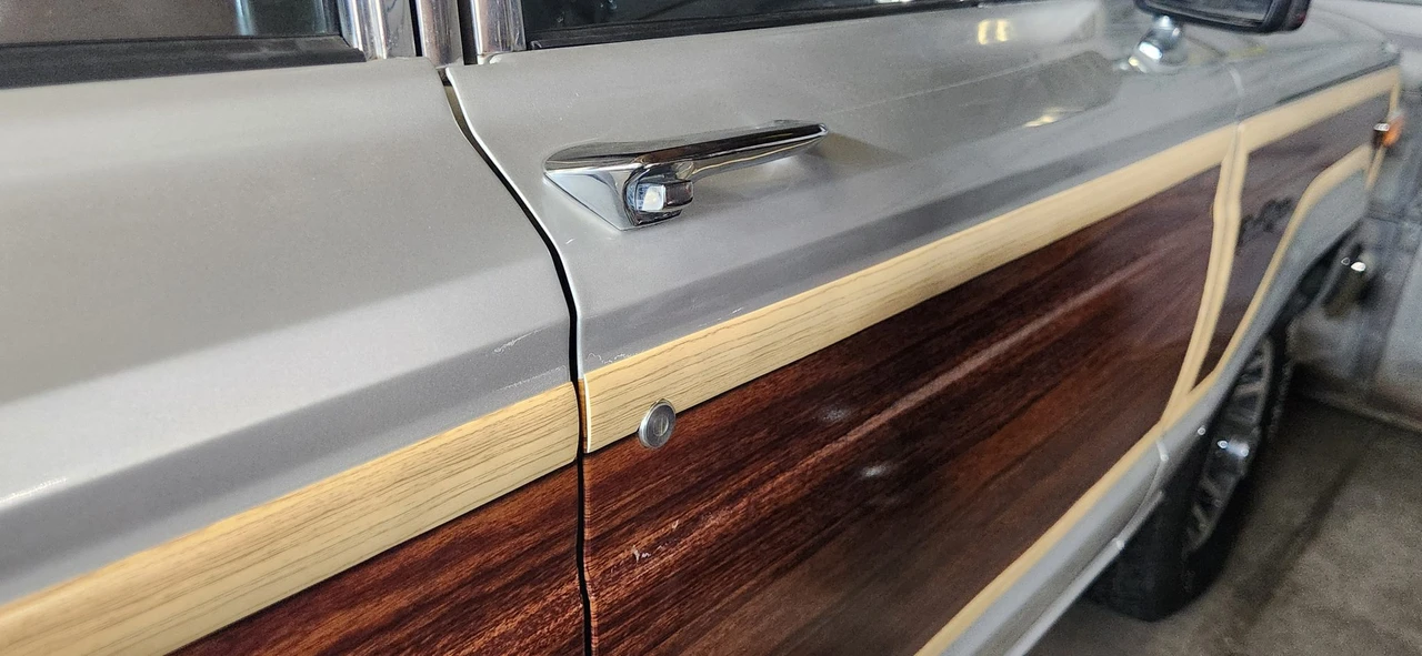 1988 Jeep SJ Grand Wagoneer - Image 23 of 31