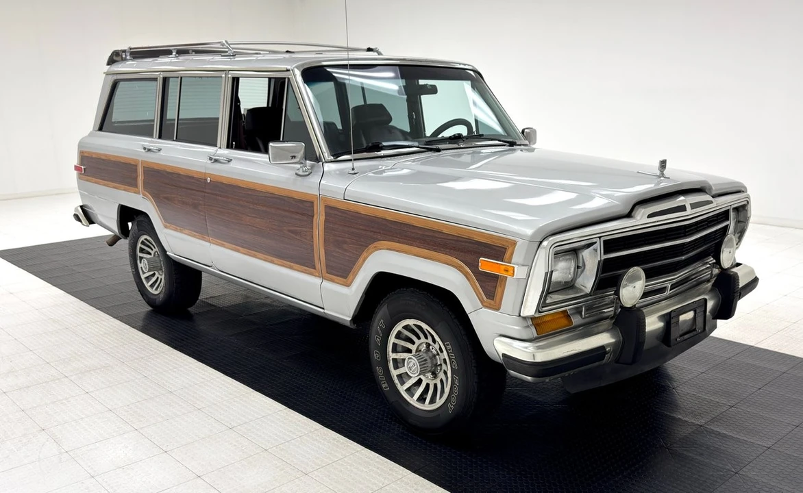 1988 Jeep SJ Grand Wagoneer - Image 7 of 12