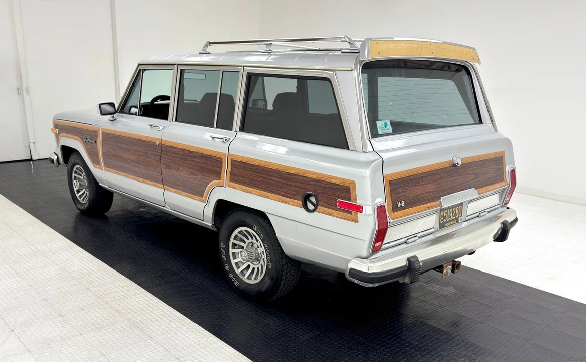 1988 Jeep SJ Grand Wagoneer - Image 3 of 12