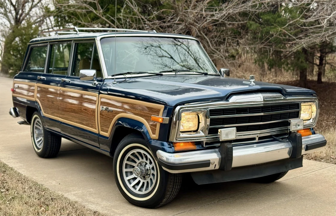 1988 Jeep SJ Grand Wagoneer - Image 26 of 31
