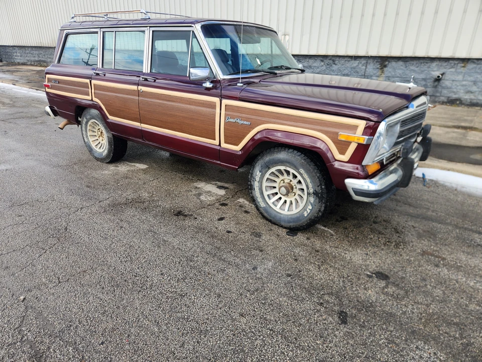 1988 Jeep SJ Grand Wagoneer - Image 25 of 31