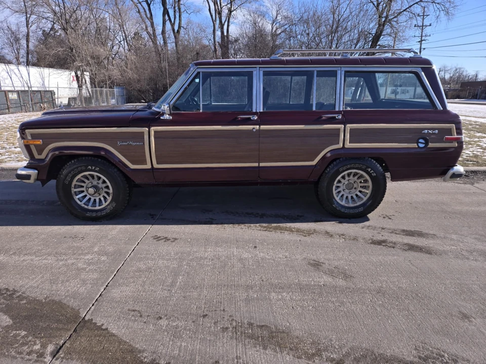 1988 Jeep SJ Grand Wagoneer - Image 3 of 31