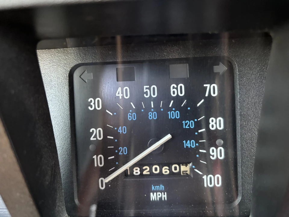 1988 Jeep SJ Grand Wagoneer - Image 31 of 31