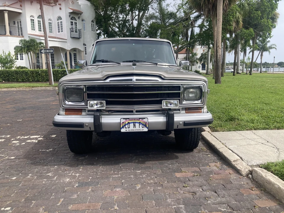 1988 Jeep SJ Grand Wagoneer - Image 3 of 31