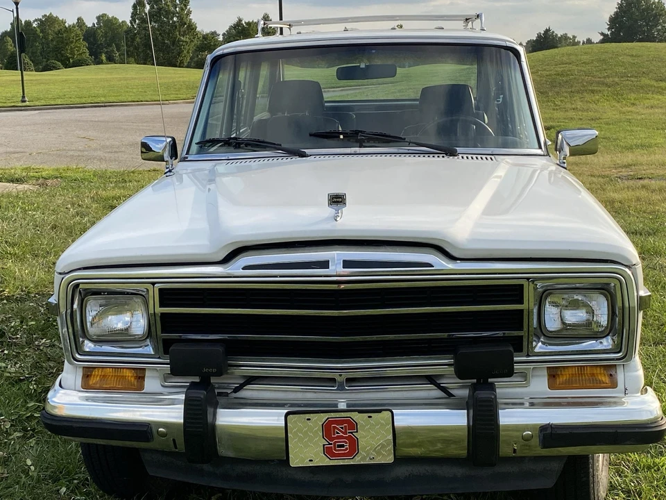 1988 Jeep SJ Grand Wagoneer - Image 29 of 31
