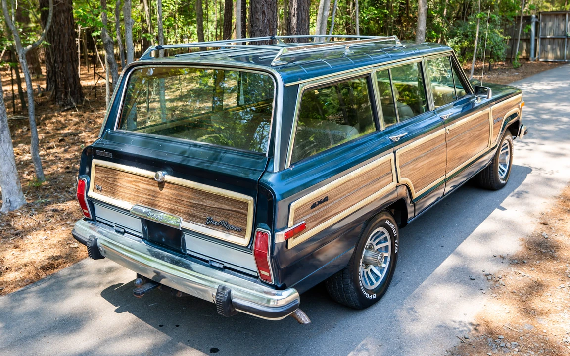 1988 Jeep SJ Grand Wagoneer - Image 20 of 31