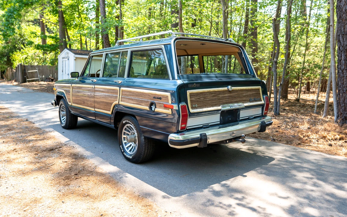 1988 Jeep SJ Grand Wagoneer - Image 27 of 31