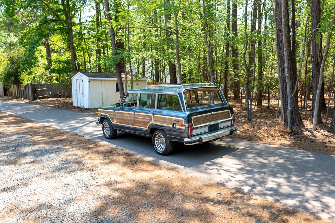 1988 Jeep SJ Grand Wagoneer - Image 30 of 31