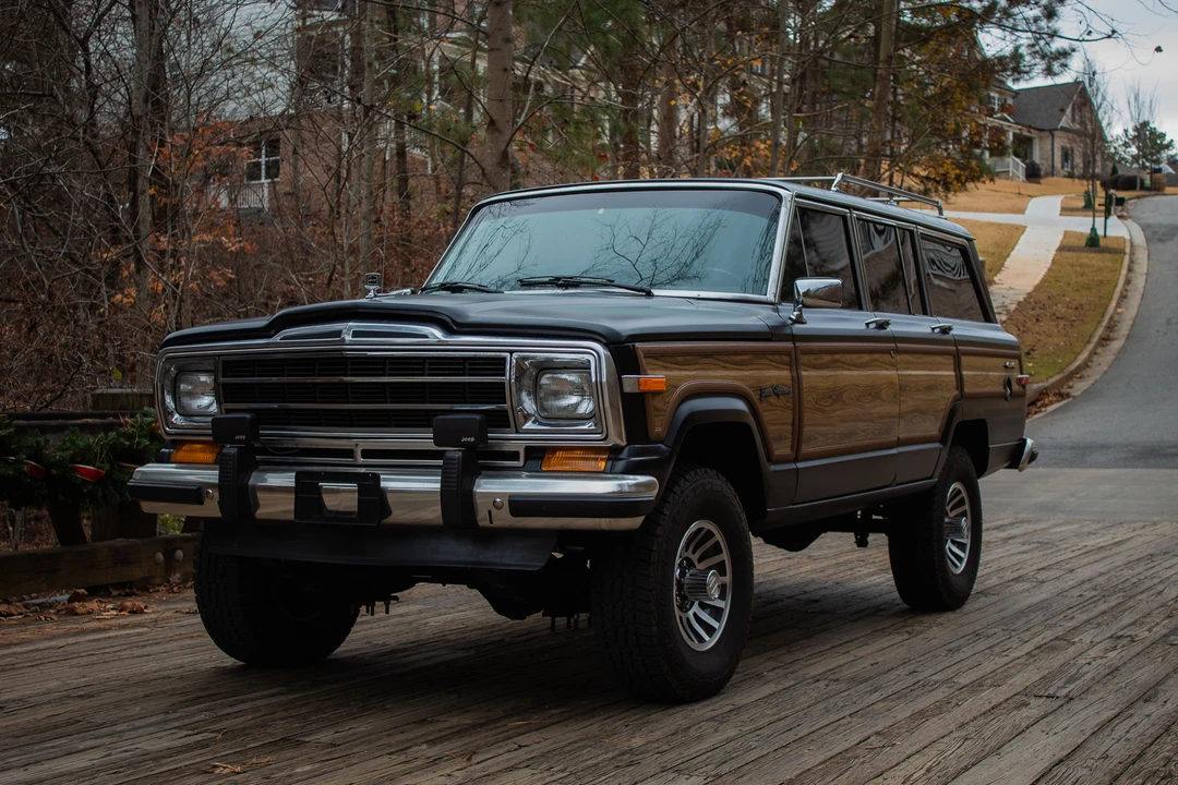 1988 Jeep SJ Grand Wagoneer - Image 3 of 31