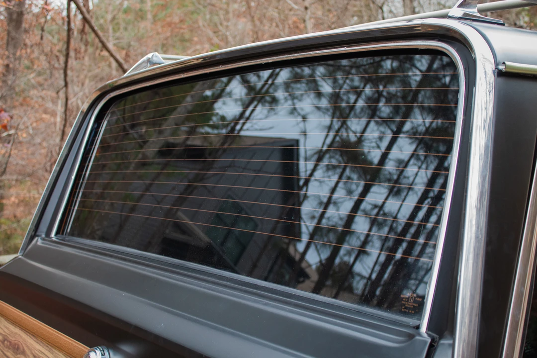 1988 Jeep SJ Grand Wagoneer - Image 26 of 31