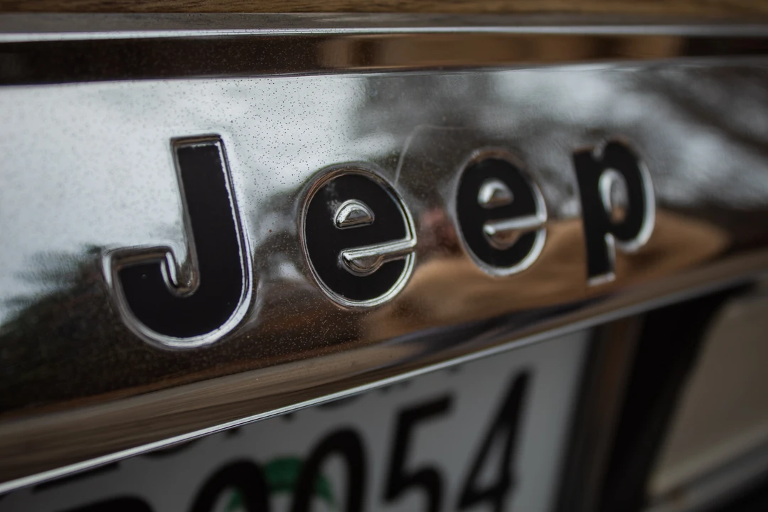 1988 Jeep SJ Grand Wagoneer - Image 27 of 31