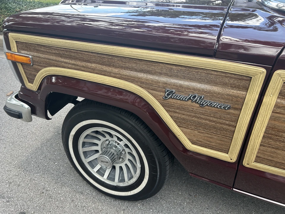 1988 Jeep SJ Grand Wagoneer - Image 12 of 31
