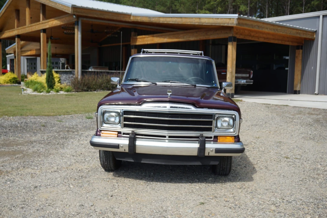 1988 Jeep SJ Grand Wagoneer - Image 13 of 31
