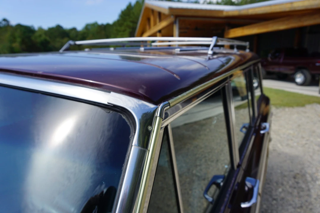 1988 Jeep SJ Grand Wagoneer - Image 15 of 31