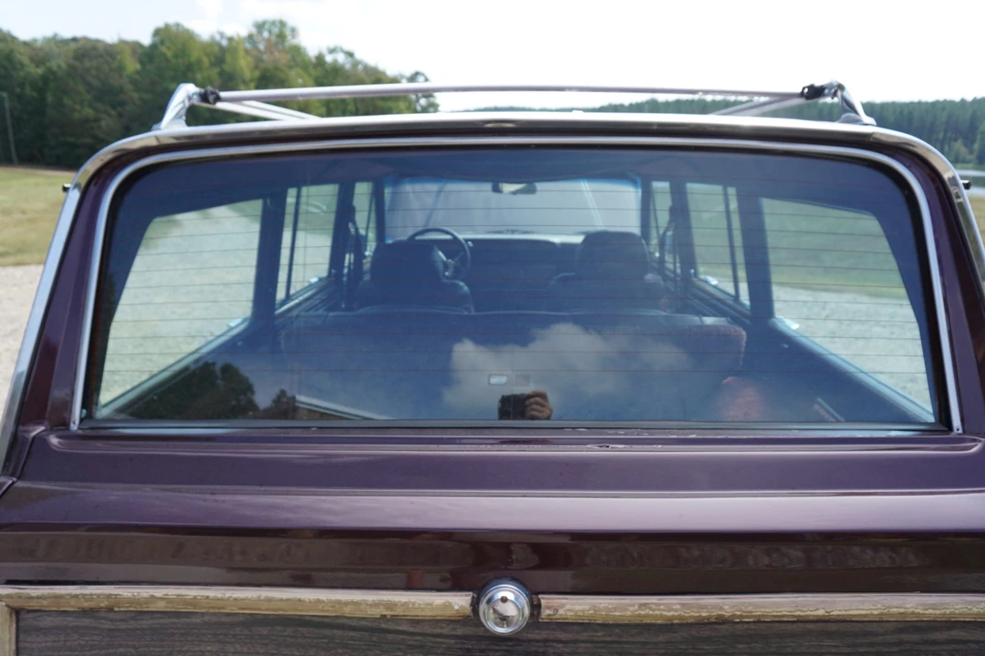 1988 Jeep SJ Grand Wagoneer - Image 27 of 31