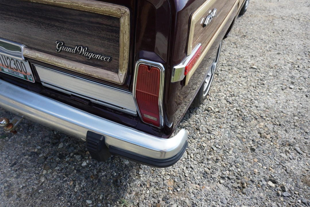1988 Jeep SJ Grand Wagoneer - Image 30 of 31